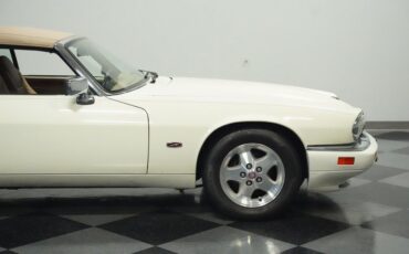 Jaguar-Xjs-1995-Glacier-White-Coffee-41
