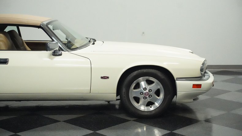 Jaguar-Xjs-1995-Glacier-White-Coffee-41