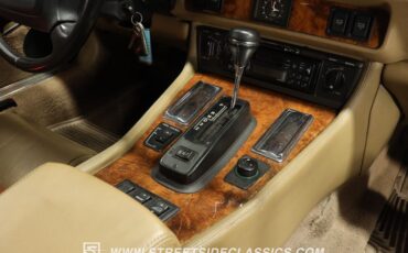 Jaguar-Xjs-1995-Glacier-White-Coffee-46