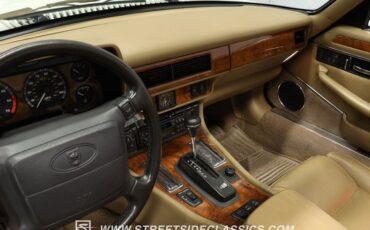 Jaguar-Xjs-1995-Glacier-White-Coffee-47