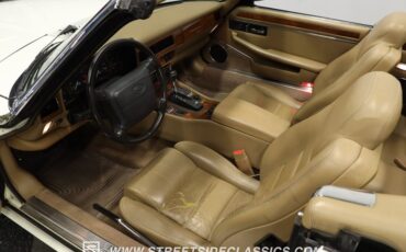 Jaguar-Xjs-1995-Glacier-White-Coffee-9