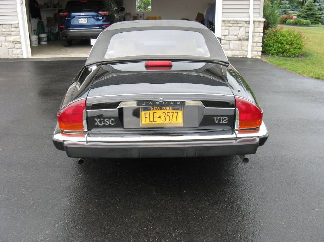 Jaguar-Xjsc-1987-Black-2