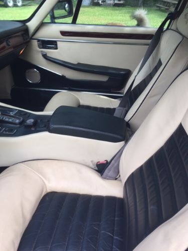 Jaguar-Xjsc-1988-Black-14