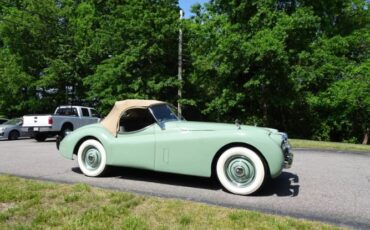Jaguar-Xk120-1953-Pastel-Green-Suede-Green-1