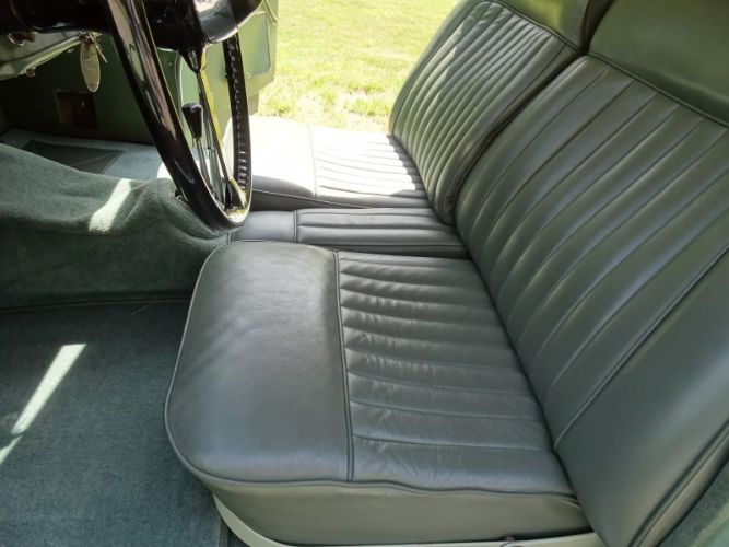 Jaguar-Xk120-1953-Pastel-Green-Suede-Green-7