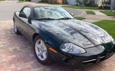 Jaguar-Xk8-1988-British-Racing-Green-Champagne-Beige