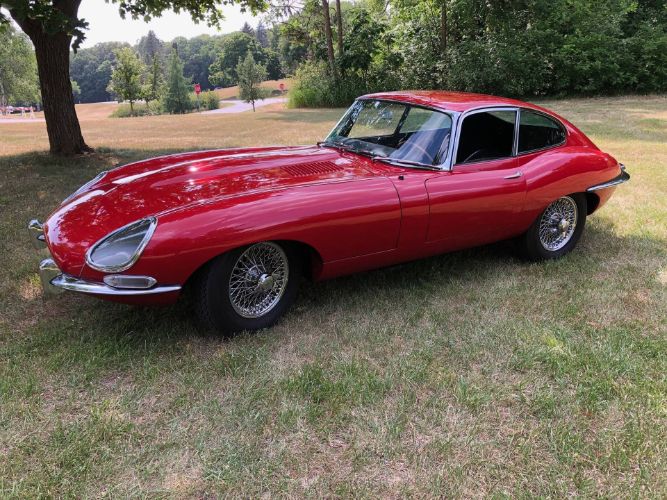Jaguar-Xke-1962-Red-Black-11