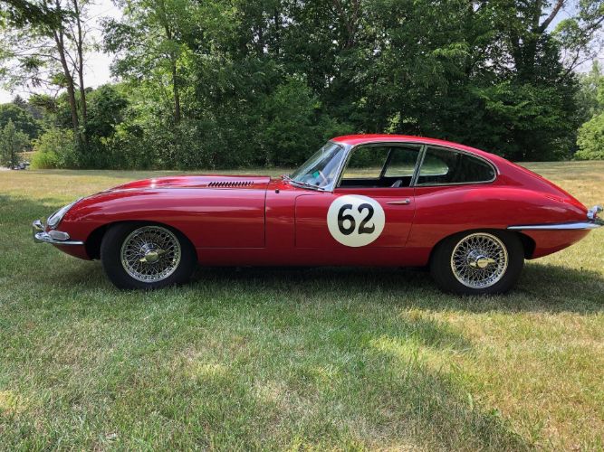 Jaguar-Xke-1962-Red-Black-12