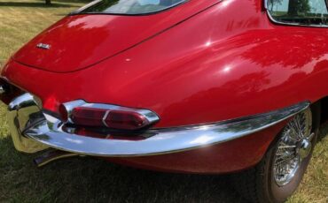 Jaguar-Xke-1962-Red-Black-17