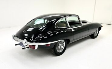 Jaguar-Xke-1969-Black-Cinnamon-3
