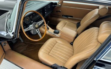 Jaguar-Xke-1969-Black-Cinnamon-34