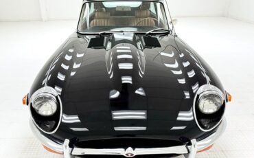 Jaguar-Xke-1969-Black-Cinnamon-6