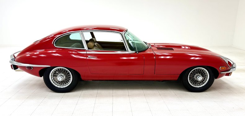 Jaguar-Xke-1969-Carmen-Red-Tan-7