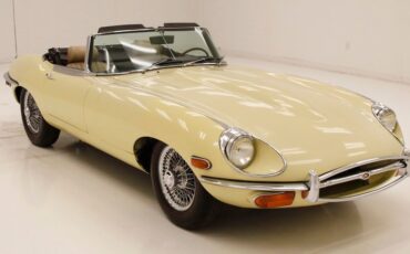 Jaguar-Xke-1969-Pale-Primrose-Tan-13