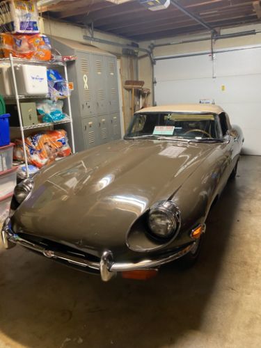 Jaguar-Xke-1969-Sable-Black-1
