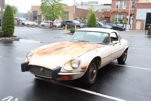 Jaguar-Xke-1974-White-Tan-1