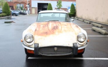 Jaguar-Xke-1974-White-Tan-2