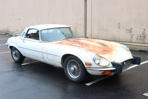 Jaguar-Xke-1974-White-Tan