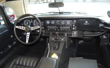 Jaguar-Xke-iii-1974-Silver-Black-3
