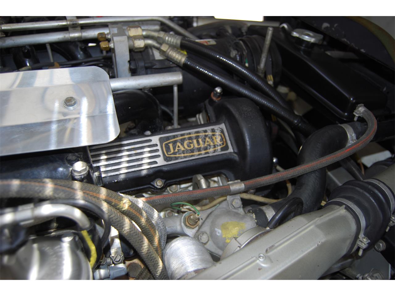 Jaguar-Xke-iii-1974-Silver-Black-4