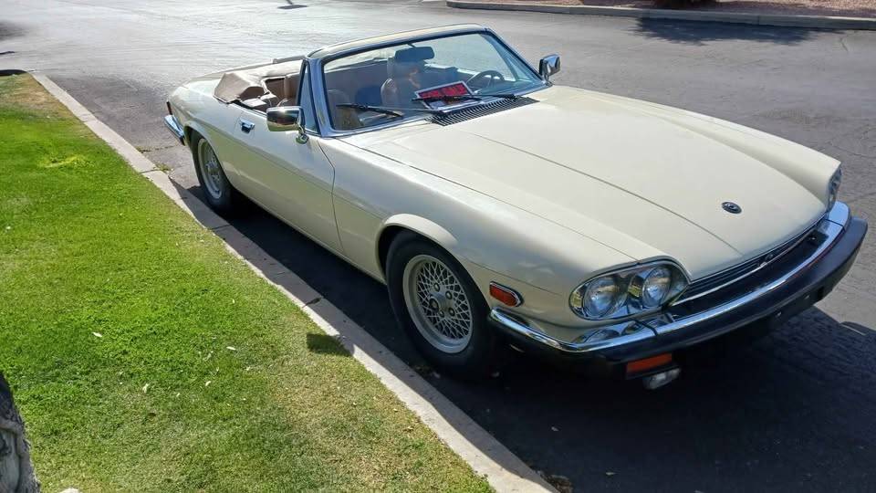 Jaguar-xf-1988-1