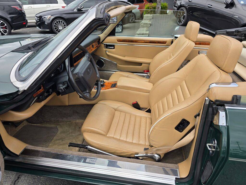 Jaguar-xj-series-xjs-1990-green-14