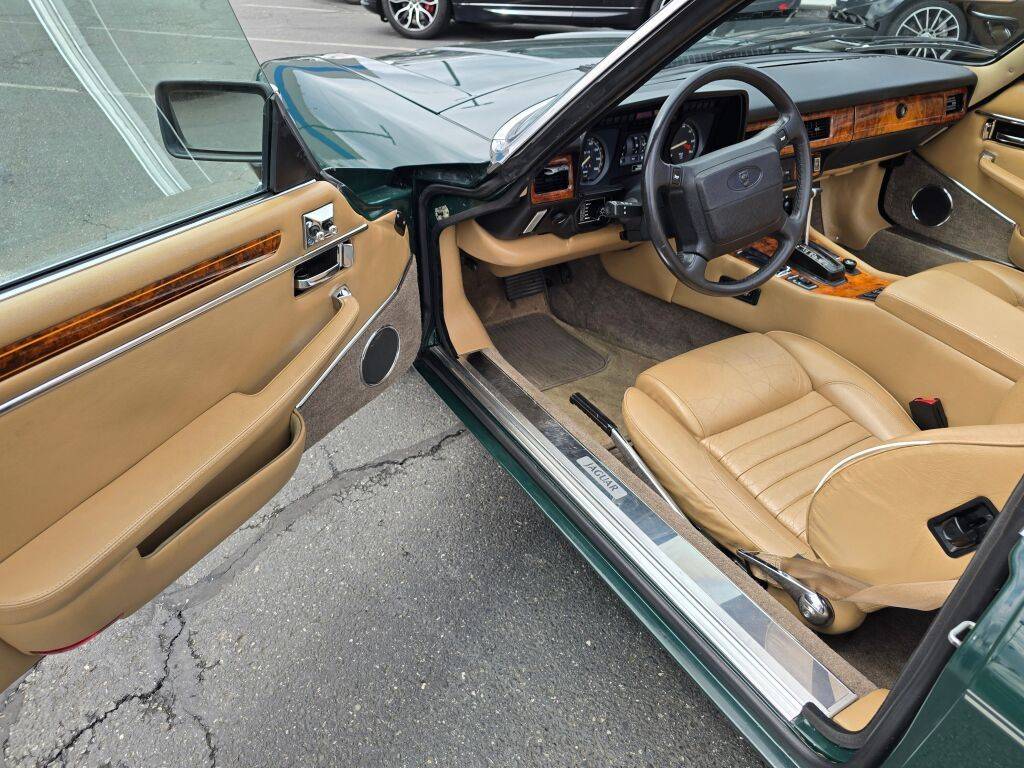 Jaguar-xj-series-xjs-1990-green-15