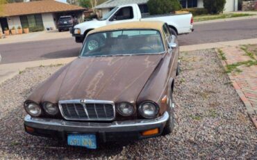 Jaguar-xj6c-1977-7