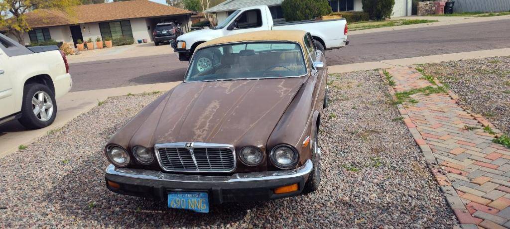 Jaguar-xj6c-1977-7
