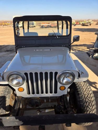 Jeep-1947-White-5