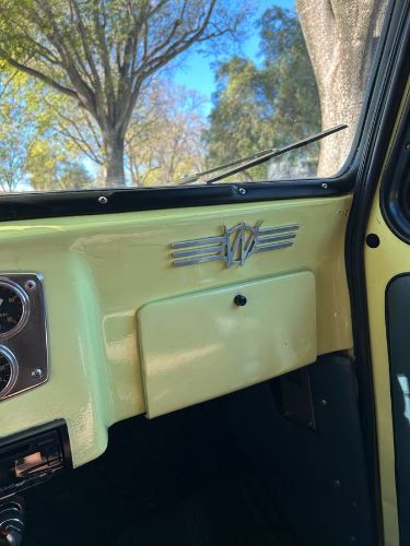 Jeep-1957-8