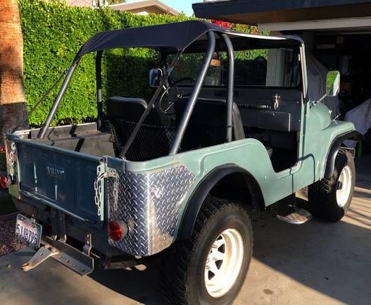 Jeep-1957-Gray