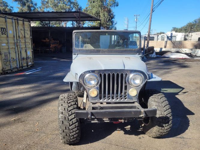 Jeep-1970-Gray-9