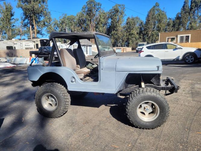 Jeep-1970-Gray