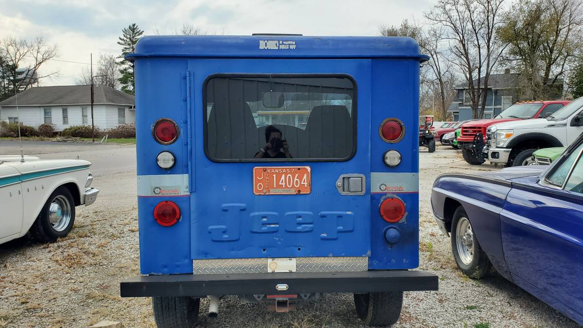 Jeep-1970-blue-3