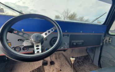 Jeep-1970-blue-4