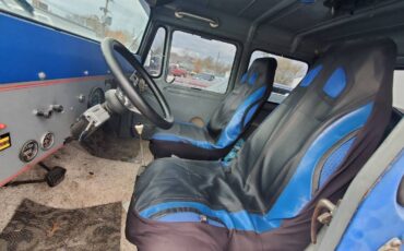 Jeep-1970-blue-5