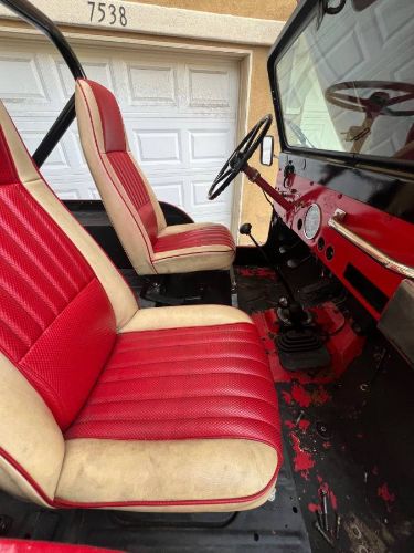 Jeep-1973-Red-4