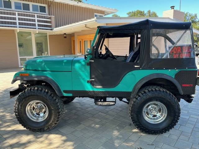 Jeep-1974-green-1