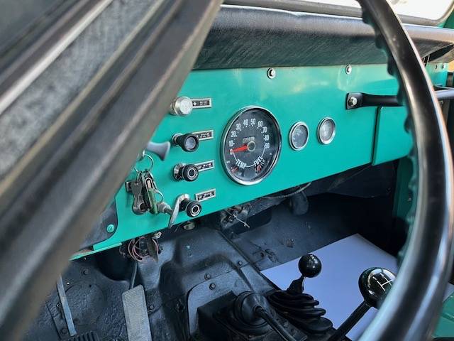 Jeep-1974-green-2