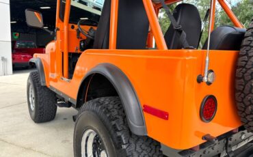 Jeep-CJ-1973-SUV-12