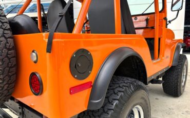 Jeep-CJ-1973-SUV-13