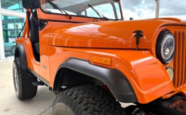 Jeep-CJ-1973-SUV-16