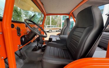Jeep-CJ-1973-SUV-19