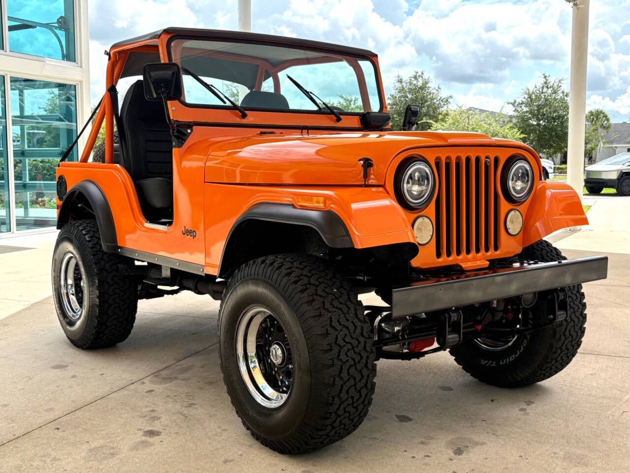 Jeep-CJ-1973-SUV-2