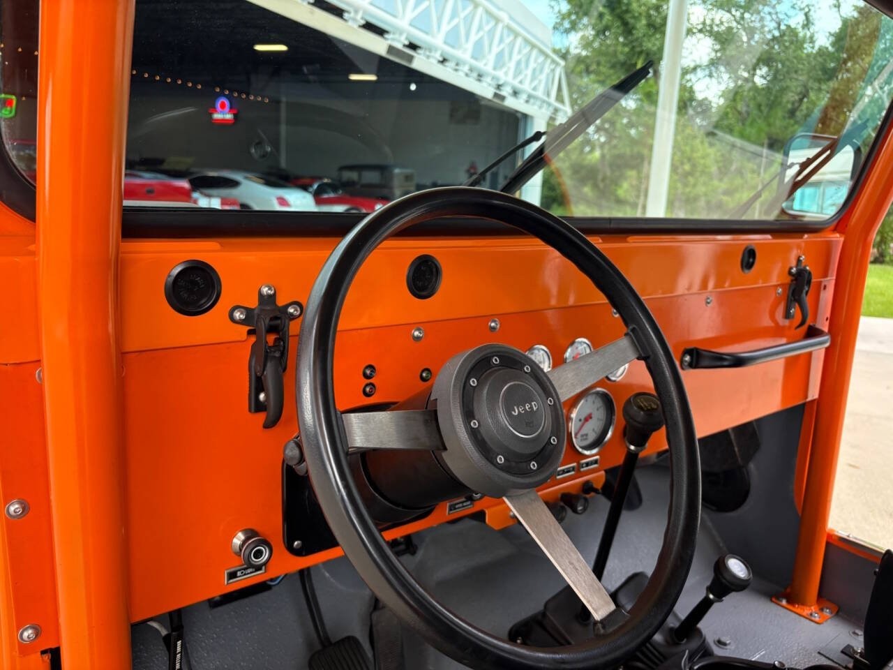 Jeep-CJ-1973-SUV-20