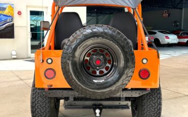 Jeep-CJ-1973-SUV-5
