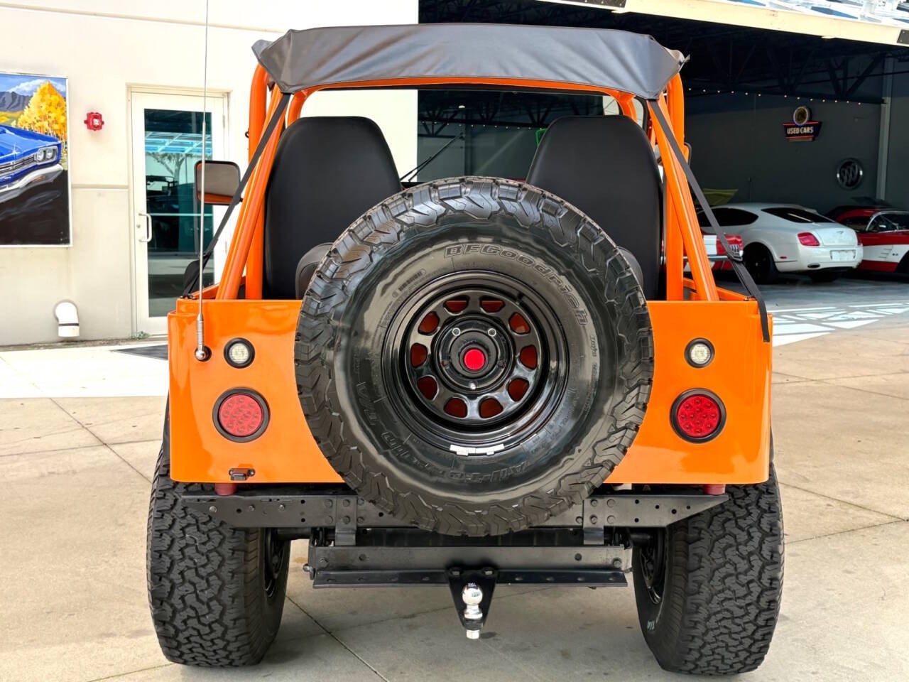 Jeep-CJ-1973-SUV-5