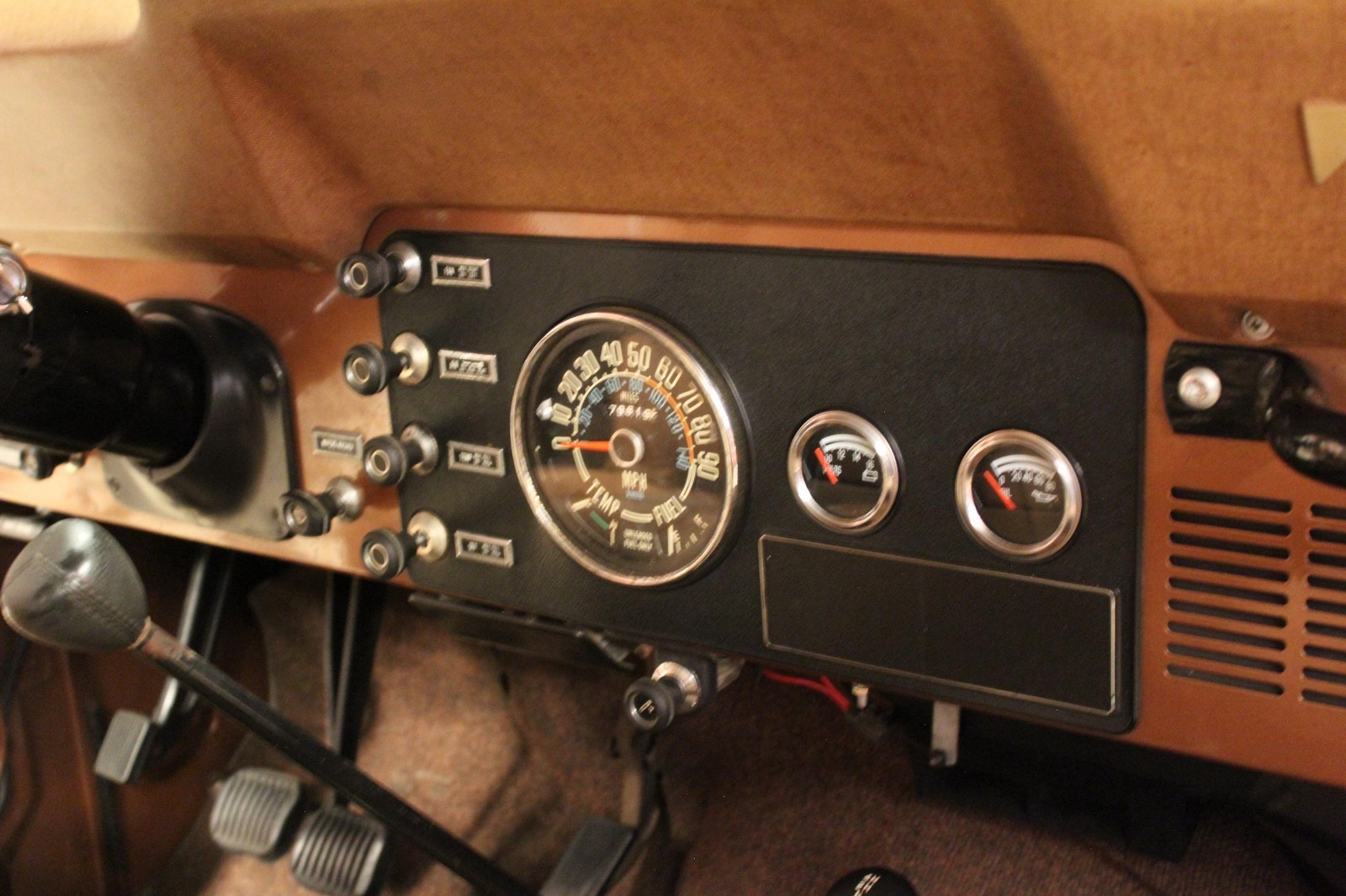 Jeep-CJ-1979-SUV-17