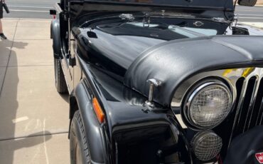 Jeep-CJ-1980-1
